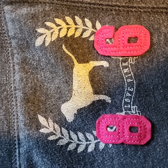 Pullover Sweatshirt and matching Sweatpants. Size: XS - Picture 10 of 10